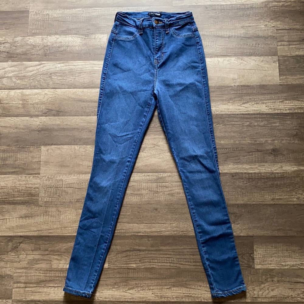 Fashion Nova jeans size 3